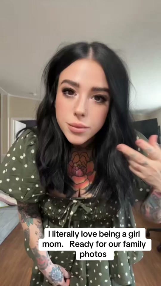 Post 3 by Chelsea Barnes ALT MAMI on TikTok (video)