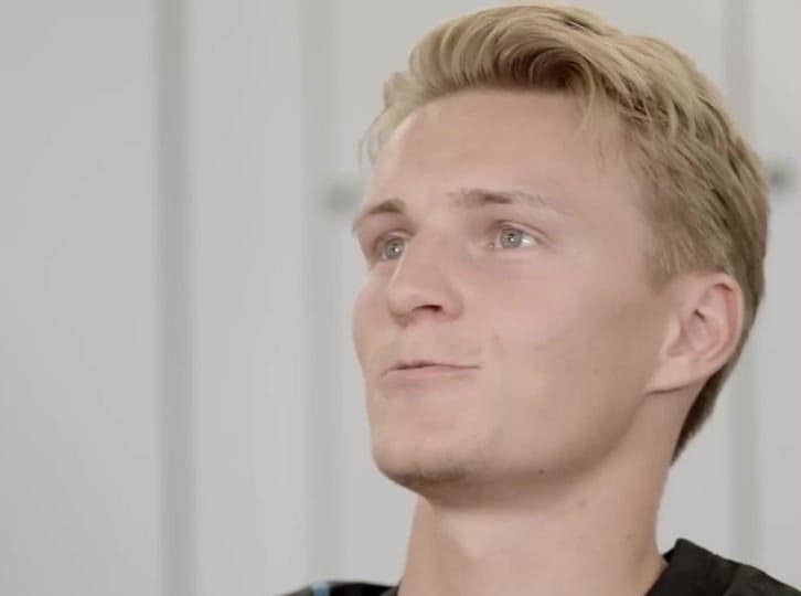 Post 10 by Erland Karlsen on TikTok (video)