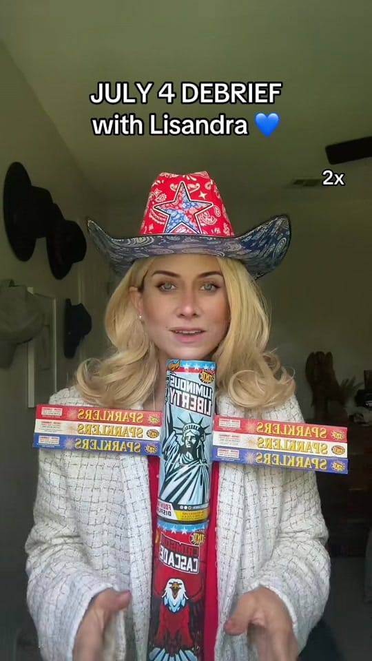 Post 9 by Lisandra Vazquez on TikTok (video)
