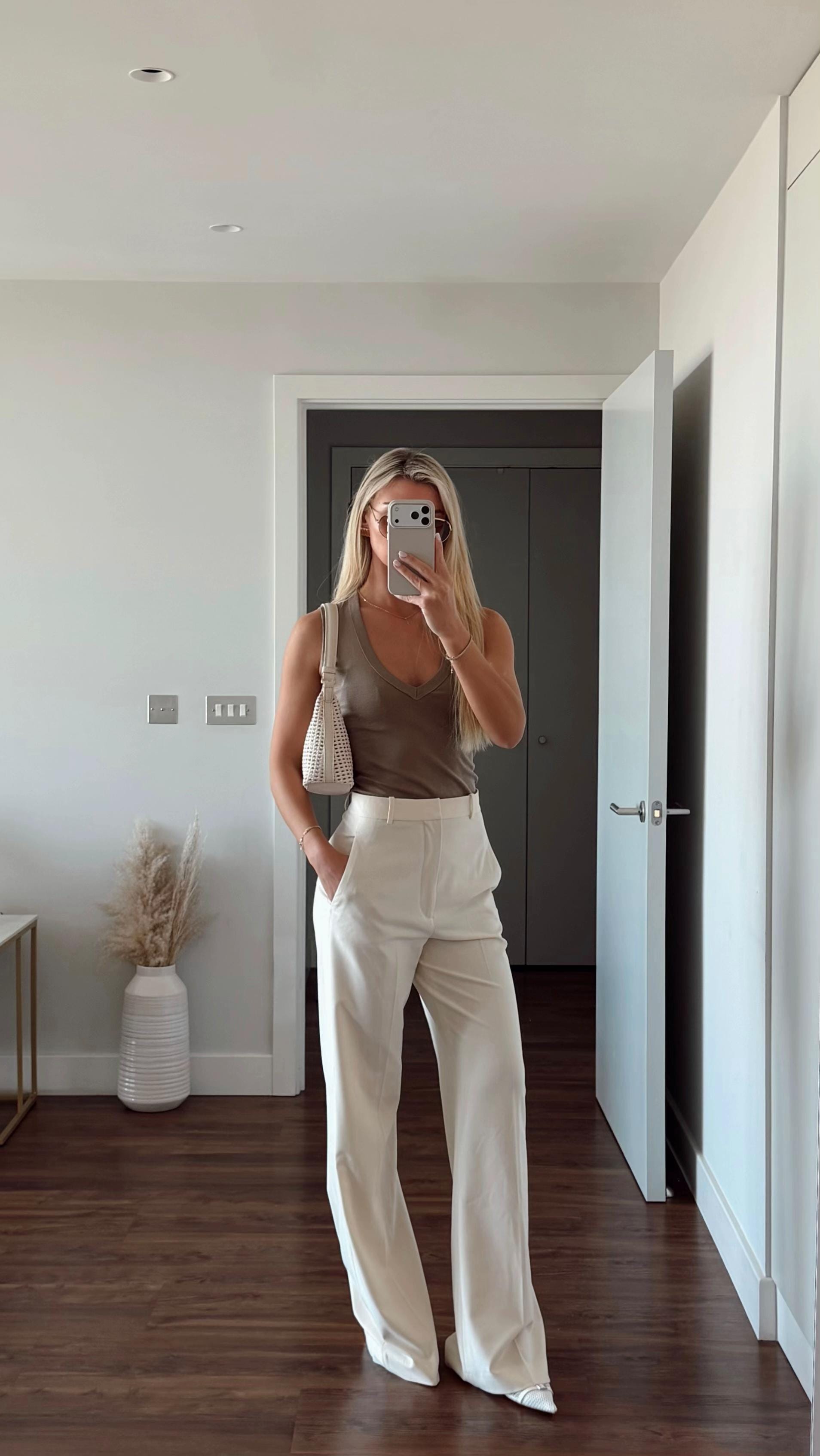 Post 9 by HOLLIE JADE SMITH on TikTok (video)