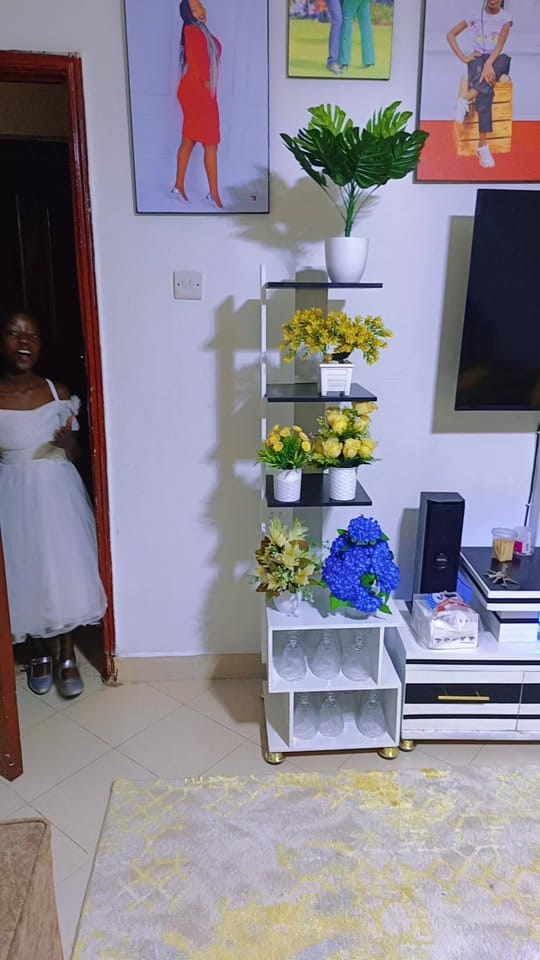 Post 8 by Esther kilindi on TikTok (video)
