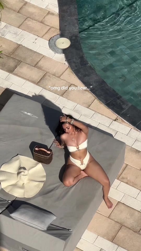 Post 8 by zeebaber on TikTok (video)
