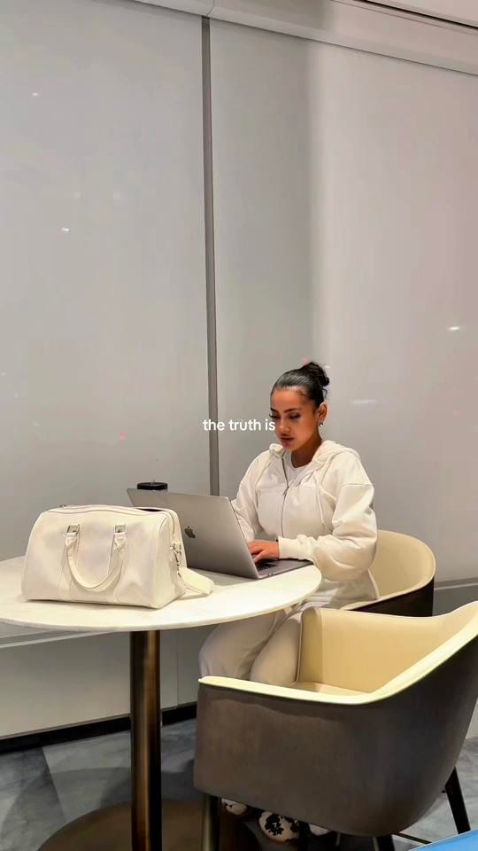 Post 7 by zeebaber on TikTok (video)