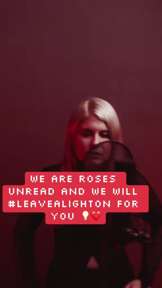 Post 1 by rosesunread on TikTok (video)