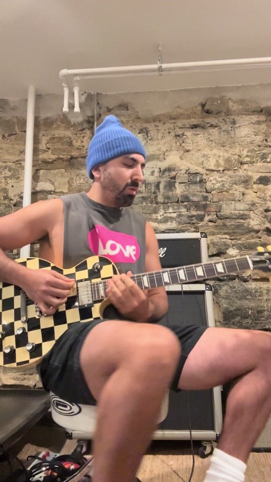 Post 1 by Sean Armani on TikTok (video)