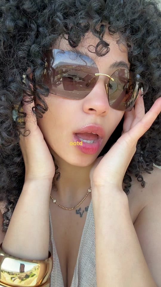 Post 9 by karine on TikTok (video)