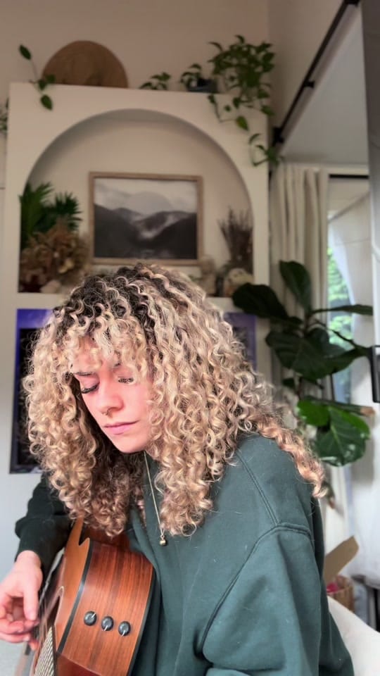 Post 3 by Taye on TikTok (video)