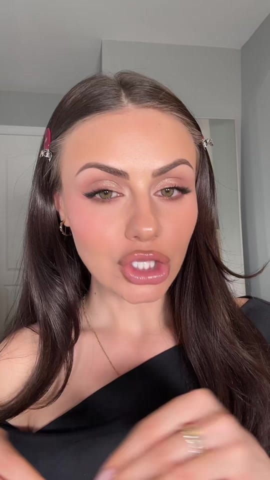 Post 1 by Anife on TikTok (video)