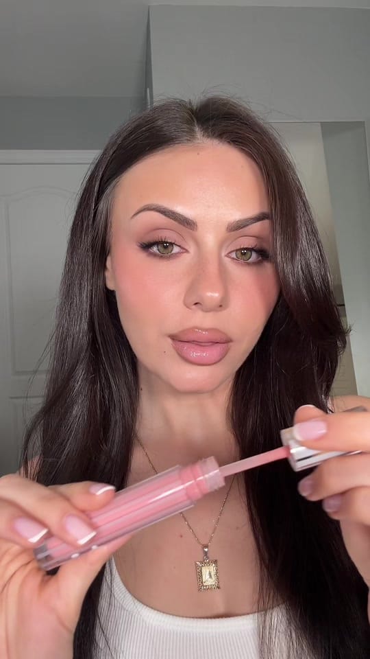 Post 6 by Anife on TikTok (video)