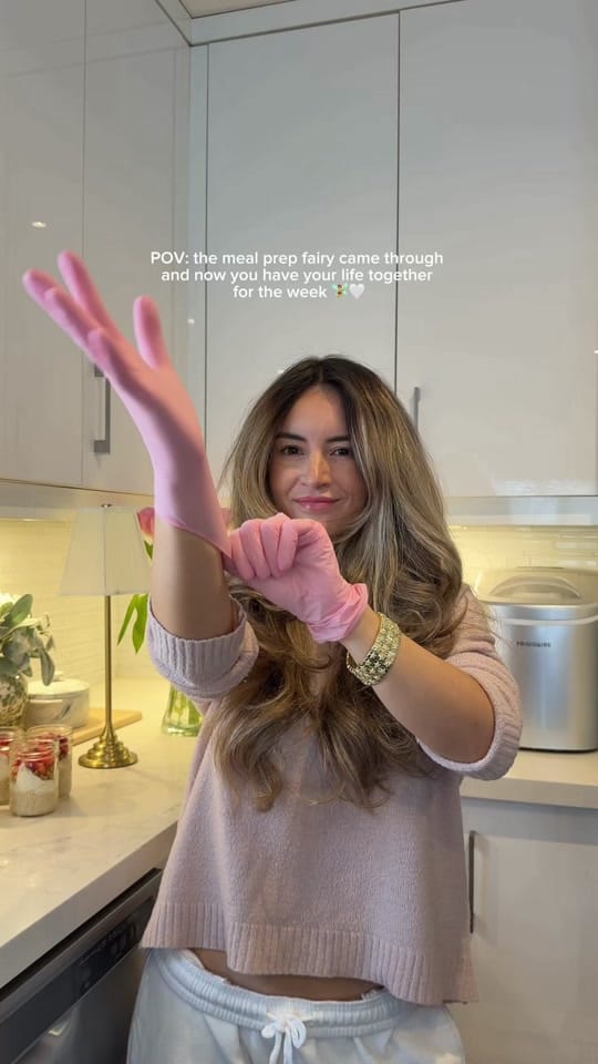 Post 10 by sab rocha on TikTok (video)
