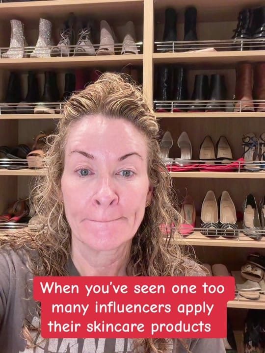 Post 6 by Sarah Colonna on TikTok (video)