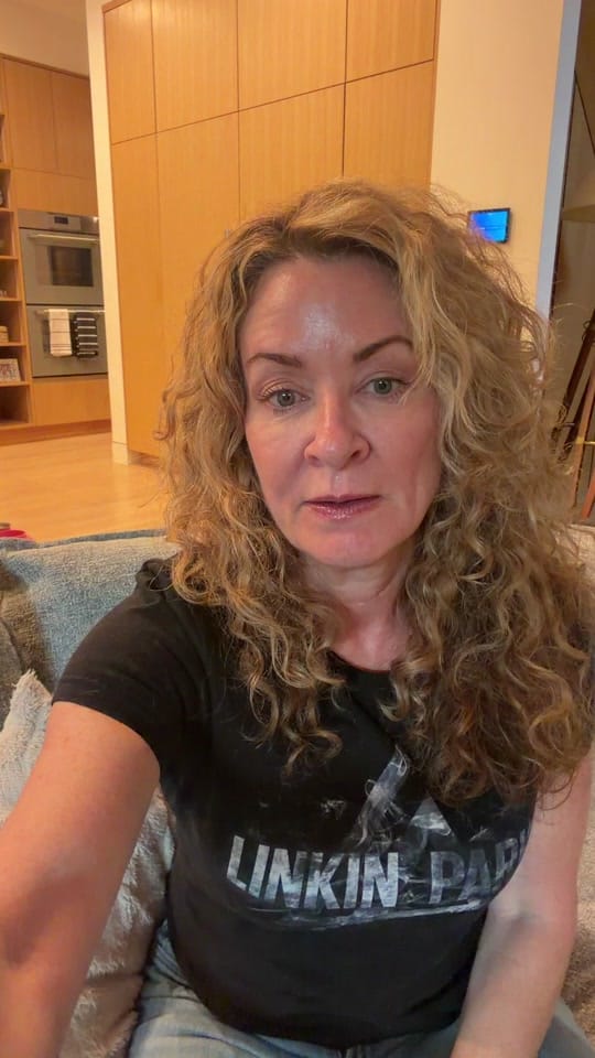Post 4 by Sarah Colonna on TikTok (video)