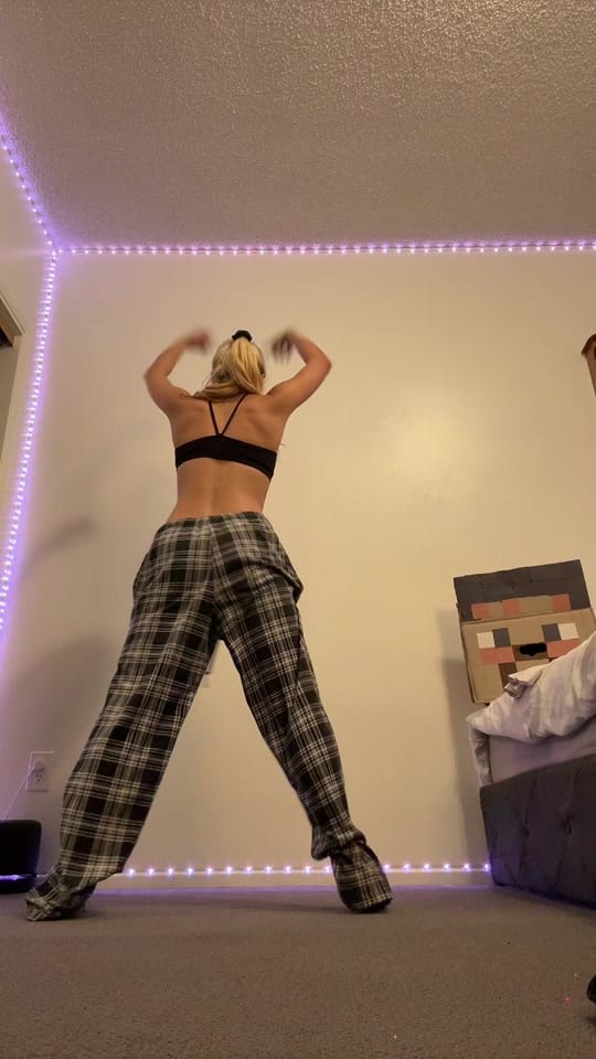 Post 1 by Chelseayea :) on TikTok (video)