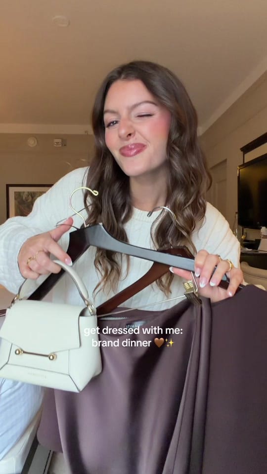 Post 4 by Sophia Berk on TikTok (video)