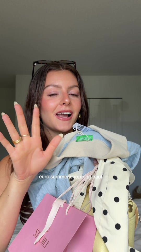 Post 6 by Sophia Berk on TikTok (video)