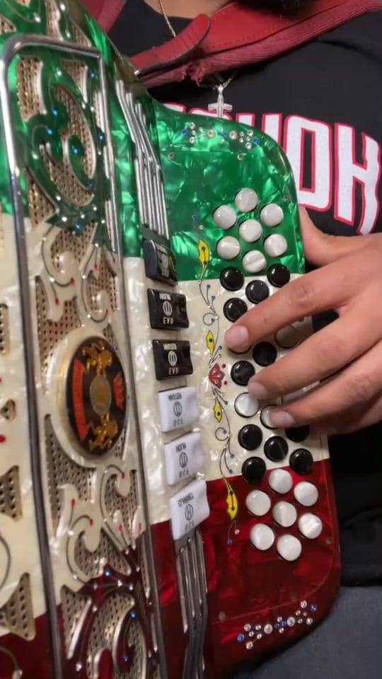 Post 10 by Zeke on TikTok (video)