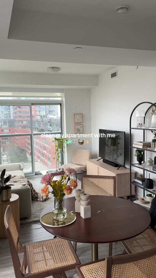 Post 7 by Julia GVI on TikTok (video)