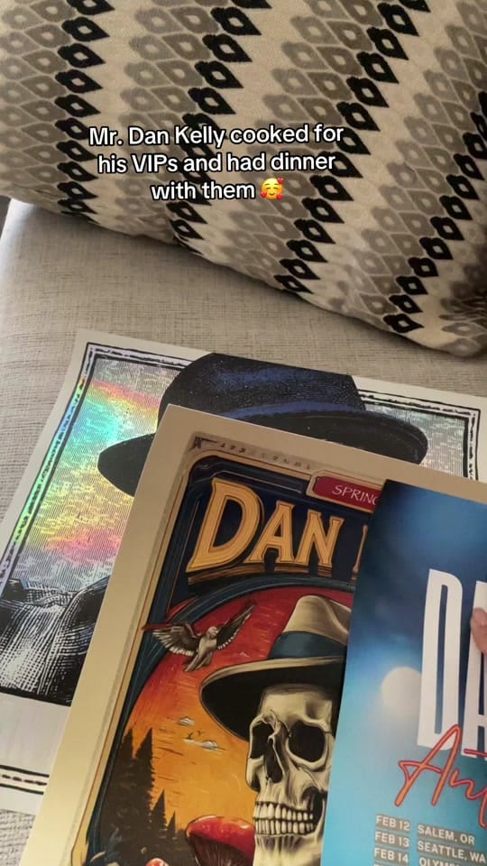 Post 7 by Laura TinyEyes on TikTok (video)