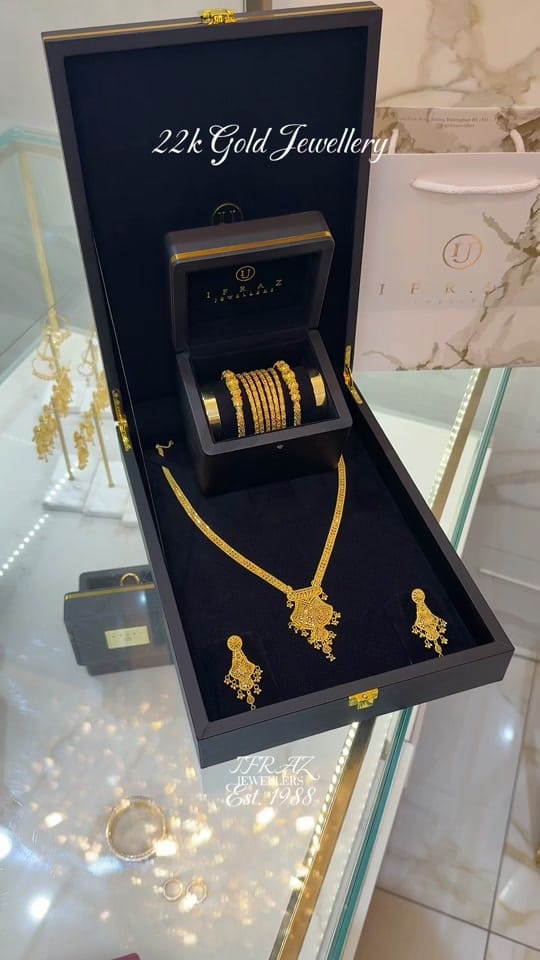 Post 6 by IFRAZ JEWELLERS on TikTok (video)