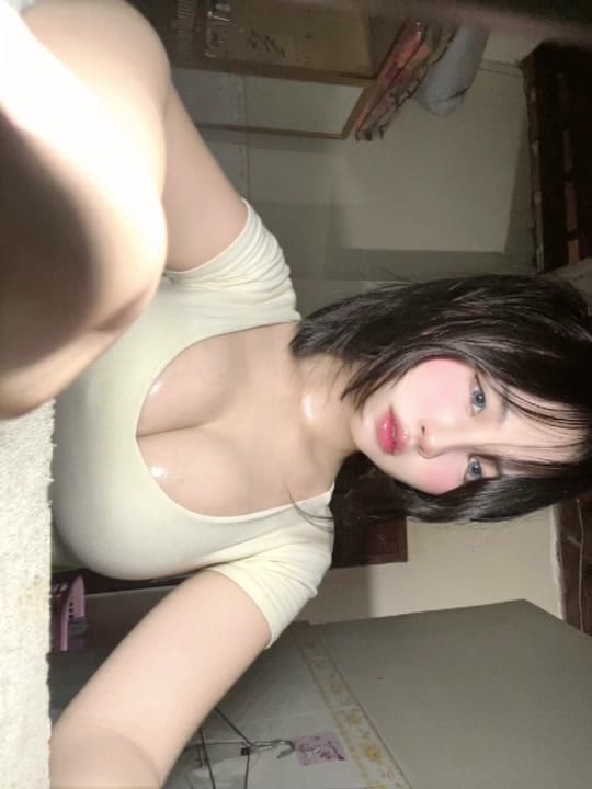 Post 10 by Chel on TikTok (video)