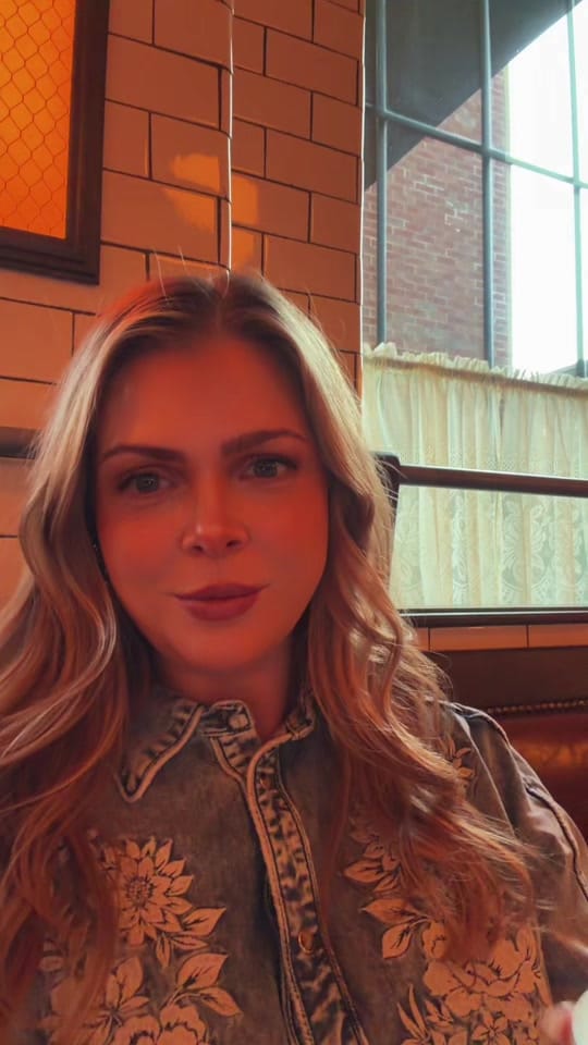 Post 4 by Lucie Tiger on TikTok (video)