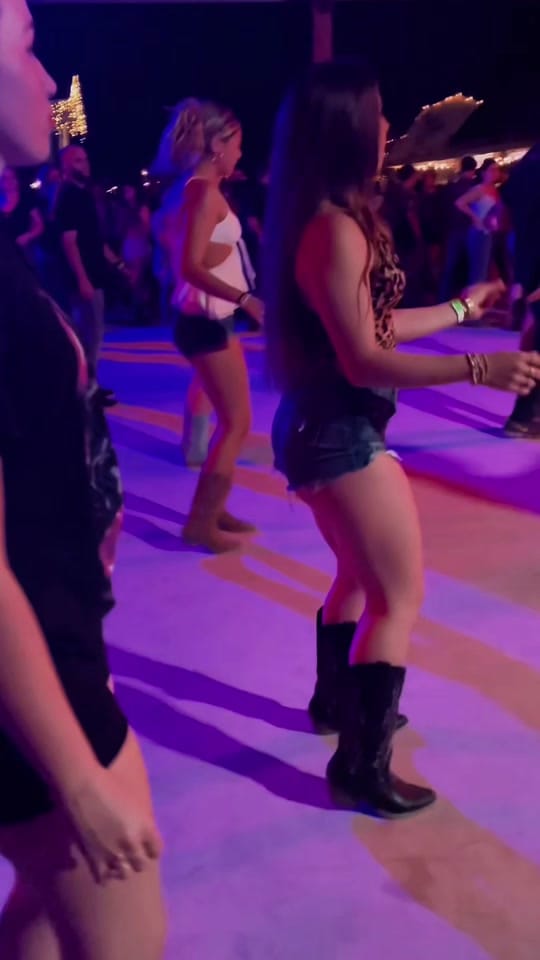 Post 10 by Skye on TikTok (video)