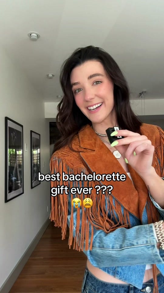 Post 1 by Andie on TikTok (video)