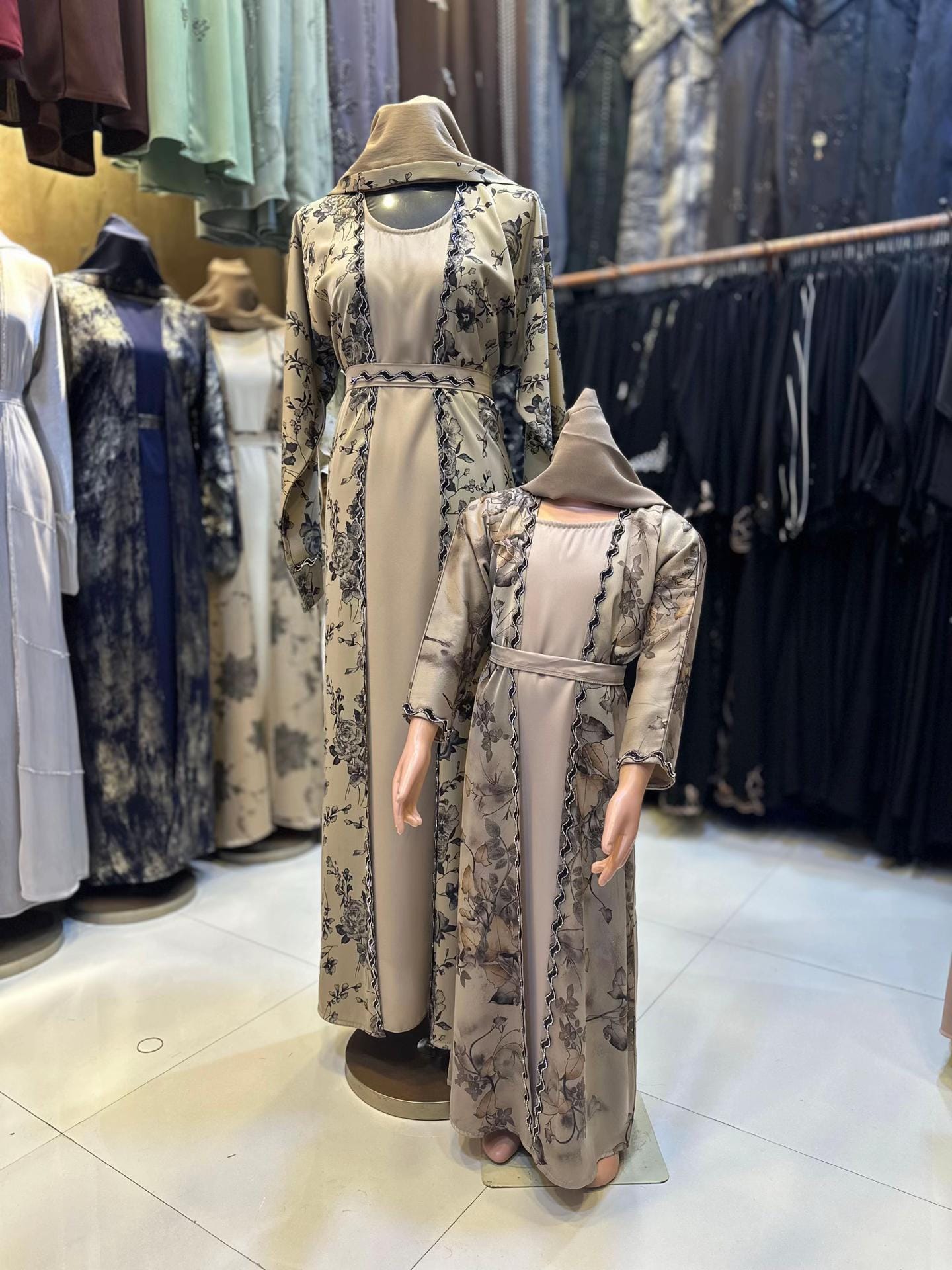 Post 5 by HAYA_LUXE on TikTok (video)