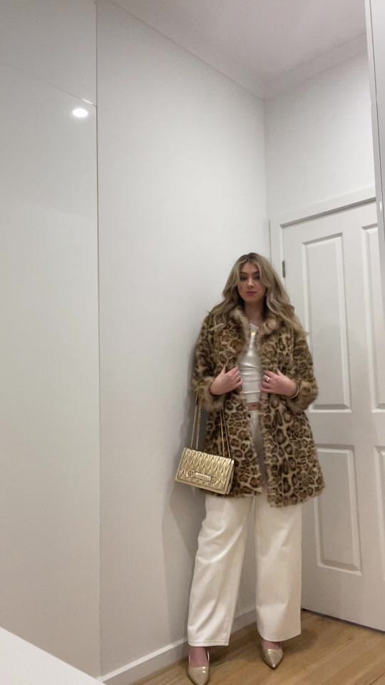 Post 4 by alana_chelsea on TikTok (video)