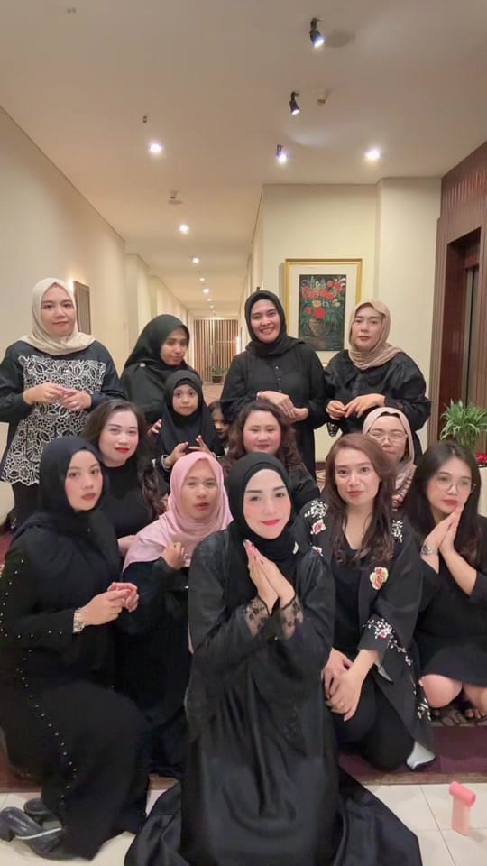 Post 2 by Chelsea Vheyola on TikTok (video)