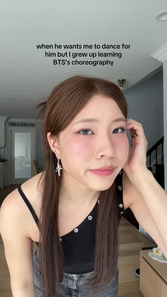 Post 9 by thevivivibes on TikTok (video)