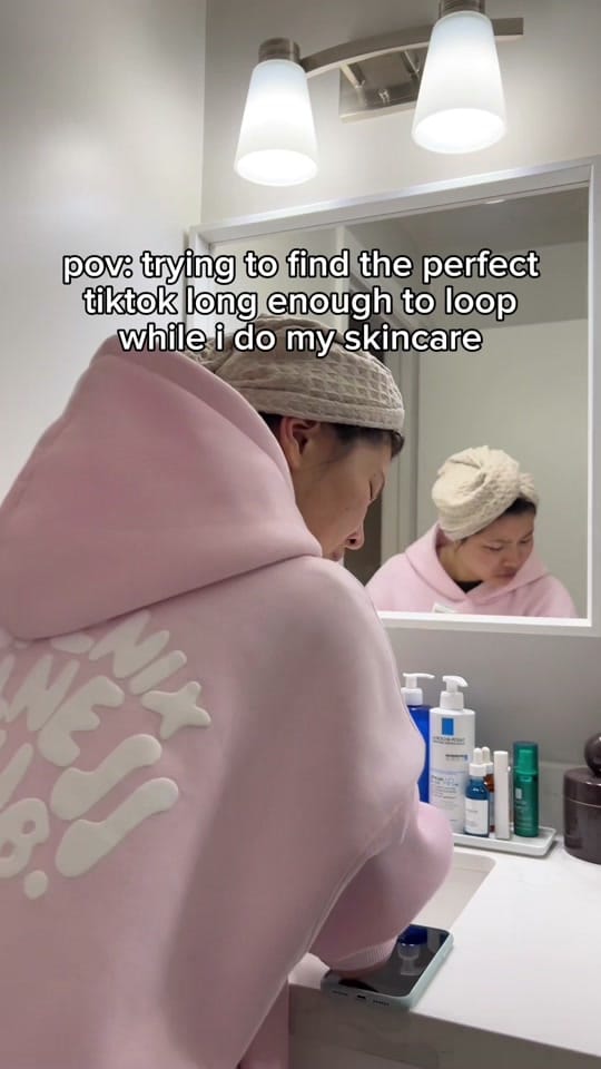 Post 6 by thevivivibes on TikTok (video)