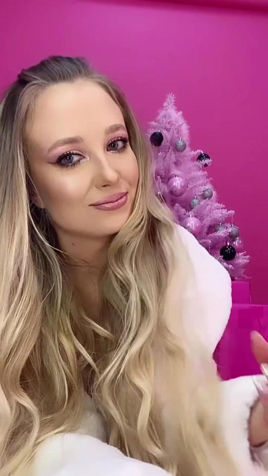 Post 3 by Алёна Сидорова on TikTok (video)