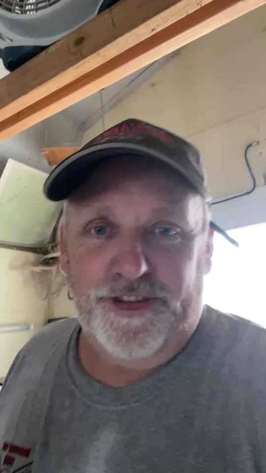 Post 1 by RobbyTiffee on TikTok (video)