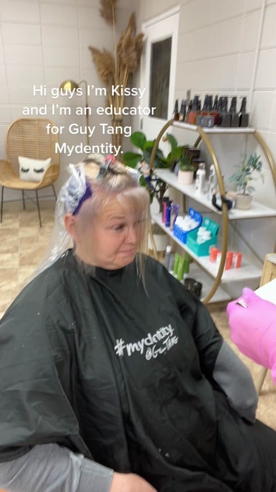 Post 9 by Kisandra Taylor Hairstylist on TikTok (video)