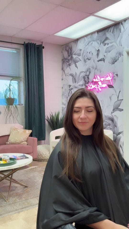 Post 3 by Kisandra Taylor Hairstylist on TikTok (video)
