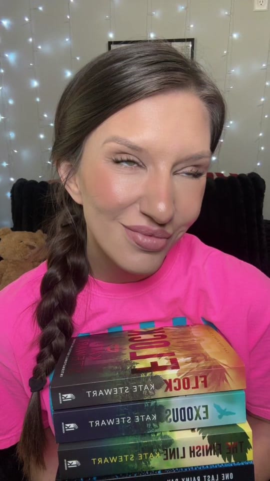 Post 8 by SimplyMeChelsea 📚 on TikTok (video)