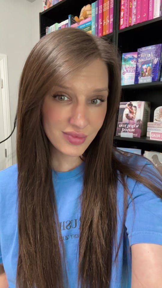Post 5 by SimplyMeChelsea 📚 on TikTok (video)