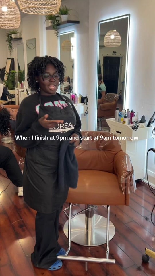 Post 9 by The Curl Lounge on TikTok (video)