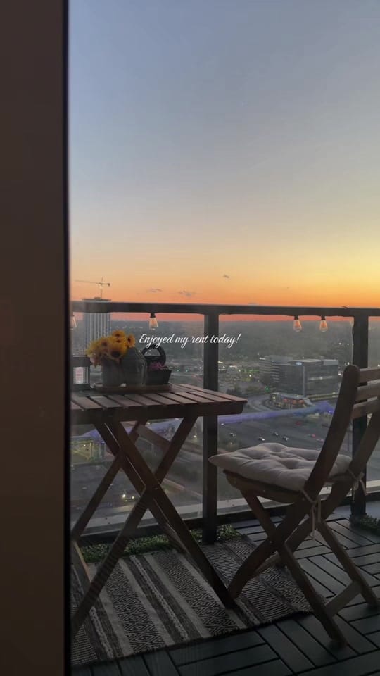 Post 6 by Nichole on TikTok (video)