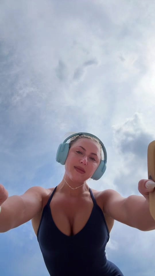 Post 2 by Chels on TikTok (video)