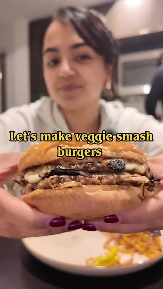 Post 1 by Sangee on TikTok (video)