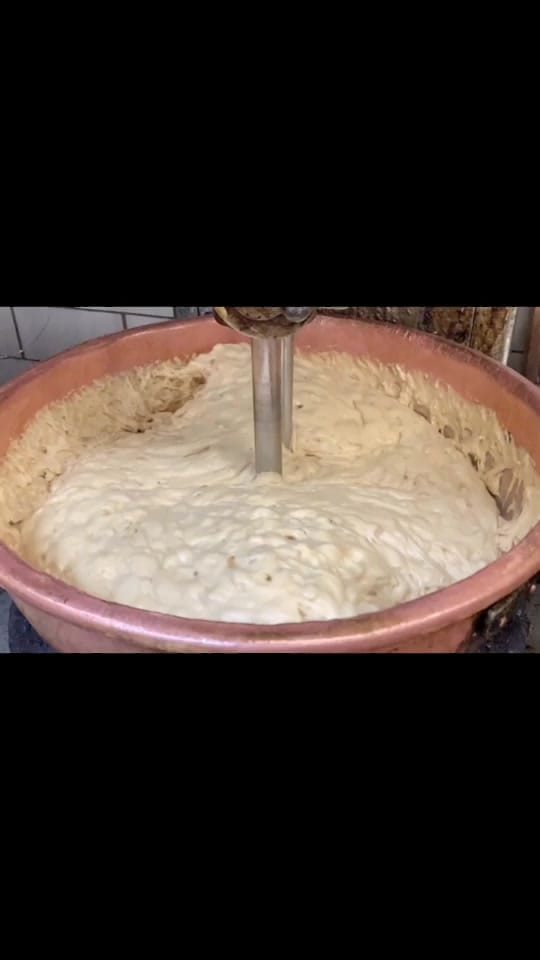 Post 10 by Arnold’s Candies on TikTok (video)