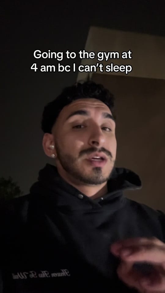 Post 1 by Javier Knight on TikTok (video)