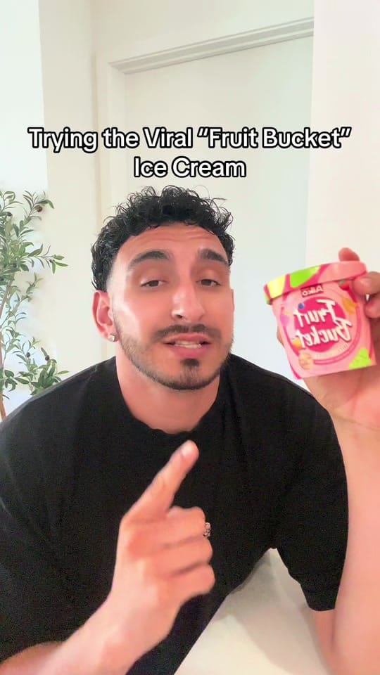 Post 6 by Javier Knight on TikTok (video)