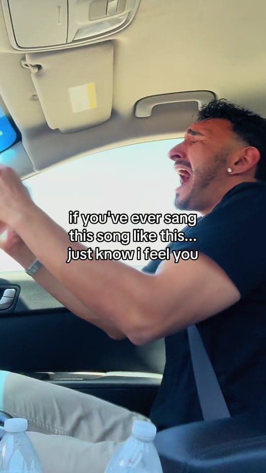 Post 2 by Javier Knight on TikTok (video)