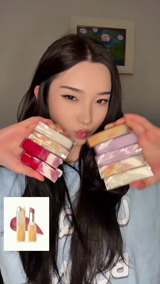 Post 2 by uniquebunnyofficial on TikTok (video)