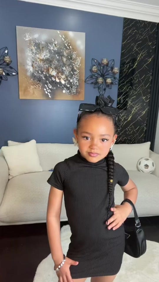 Post 2 by Beautiful | Mini Influencer 🎀 on TikTok (video)