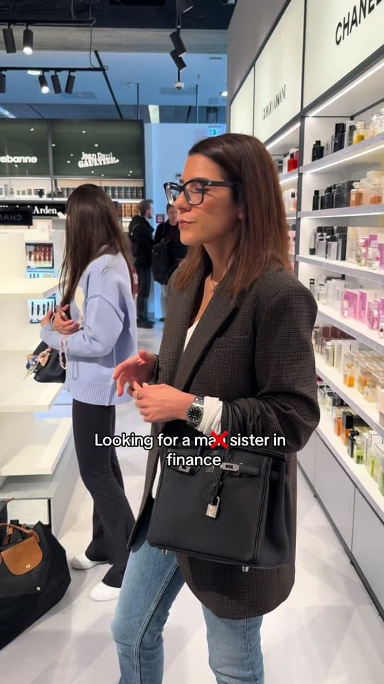 Post 10 by Meryem on TikTok (video)