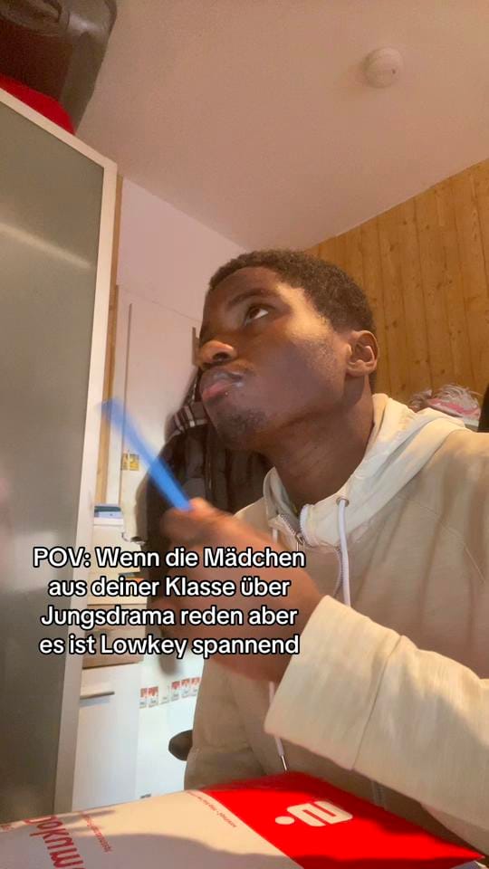 Post 9 by SchwarzeKruste👩🏿‍🦲🦪 on TikTok (video)